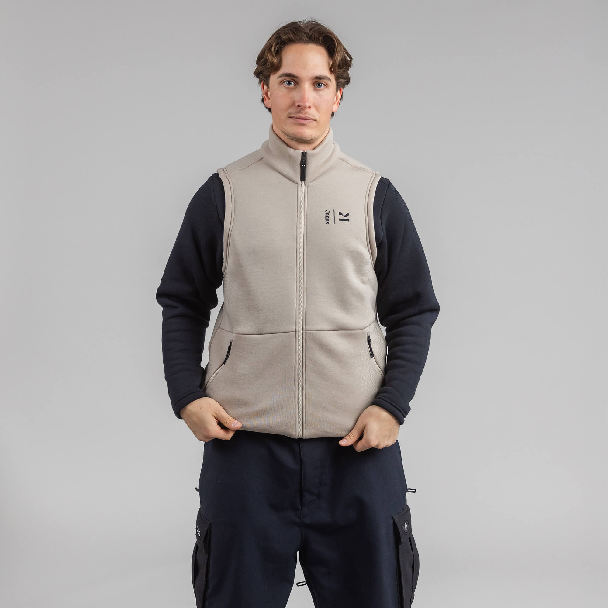 Janus x Kleveland ullfleece vest til herre, farge beige